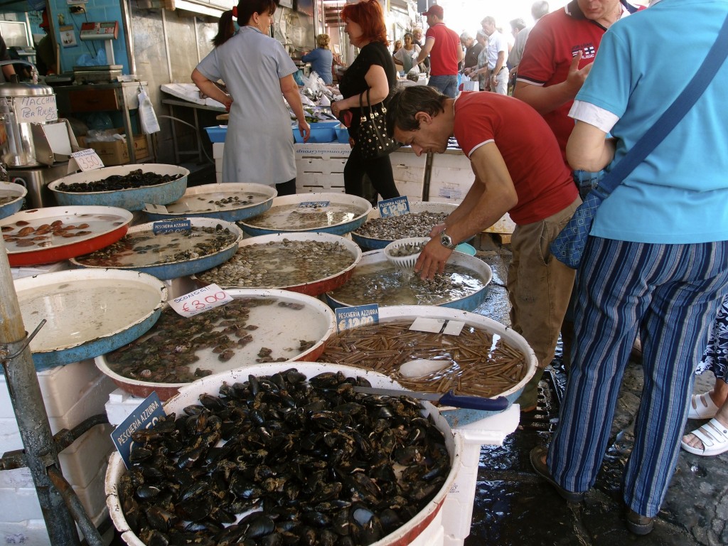 Market, Naples